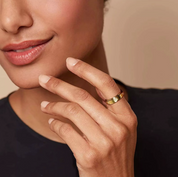 Spins Love Ring