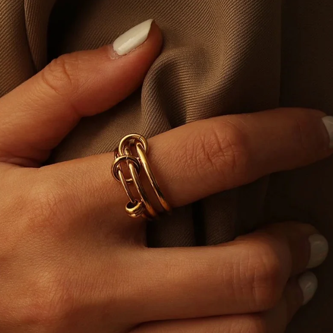 Amaretti Ring