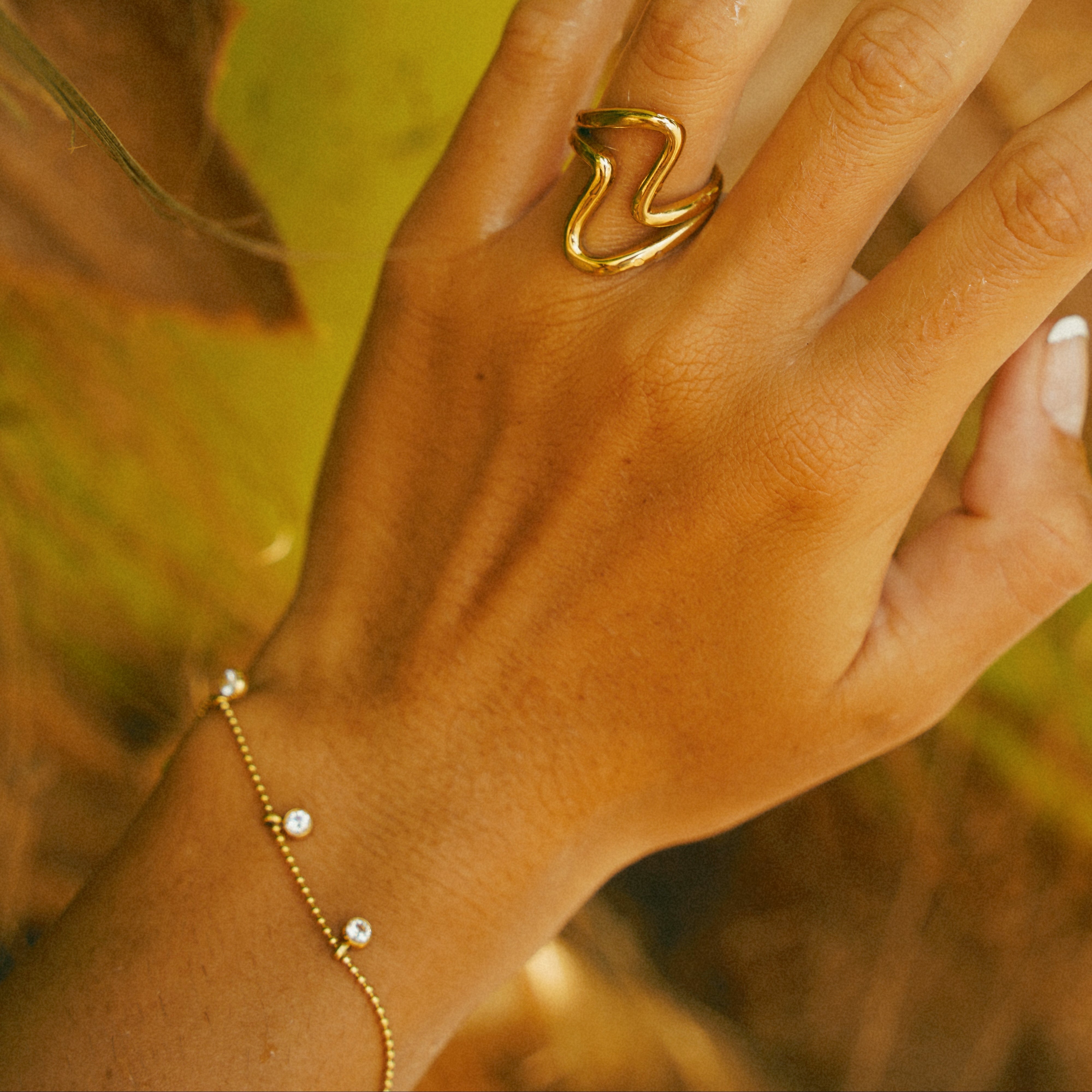 Dewdrop Stone Bracelet